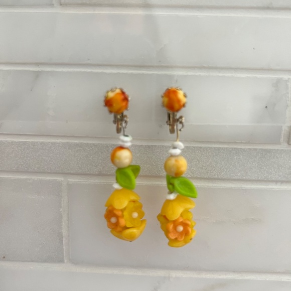 Vintage Plastic Celluloid Lucite Fruid Salad Clip On Earrings Hong Kong - Picture 5 of 6